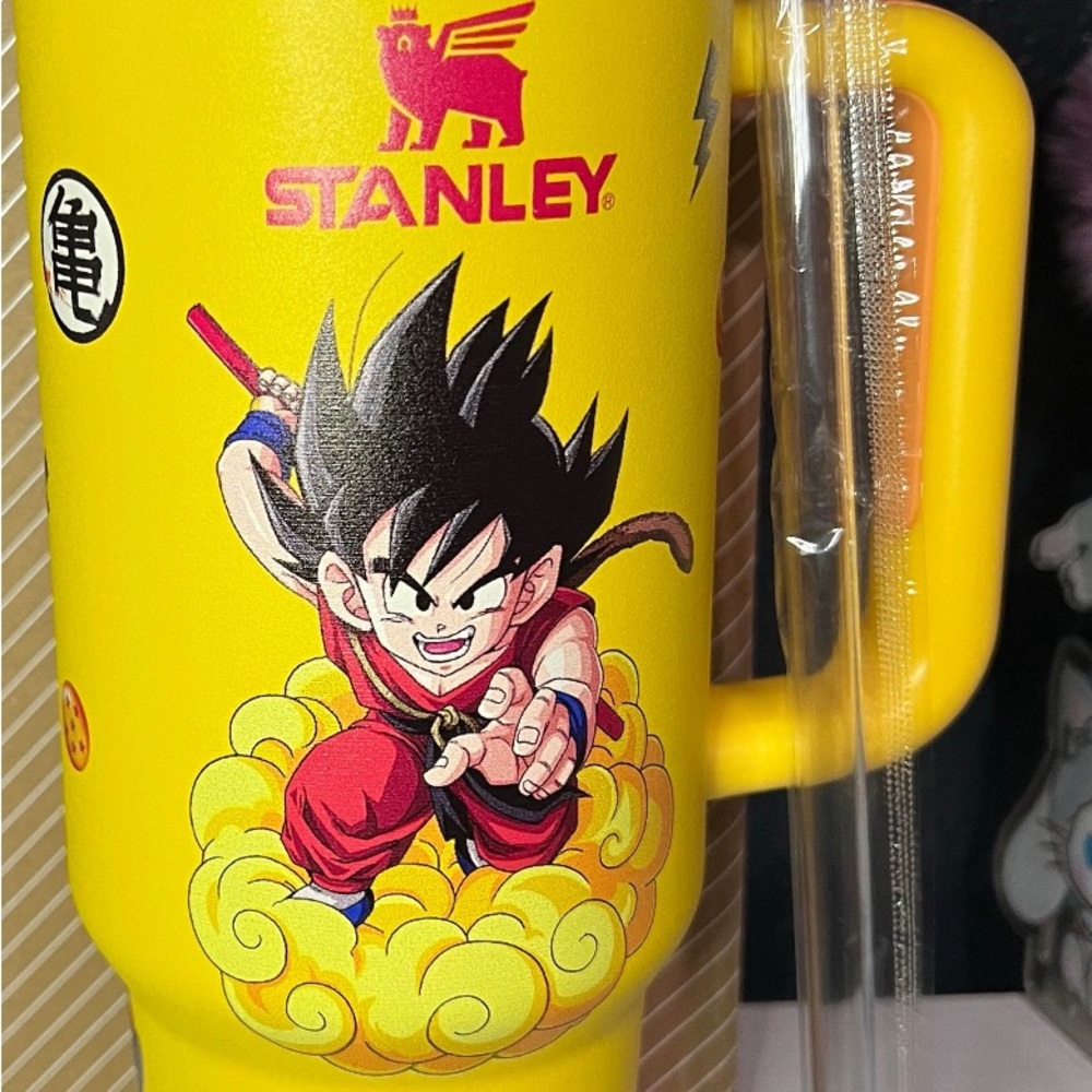 Dragon Ball Z Stanley and keychain